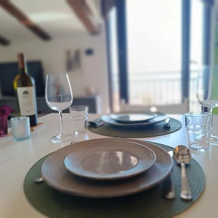 Apartmán Fenix - Stunning View, Great Location & Free Parking *