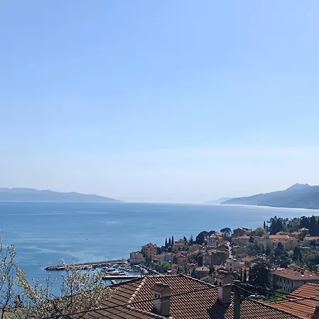 Fenix - Stunning View, Great Location & Free Parking Apartman Opatija